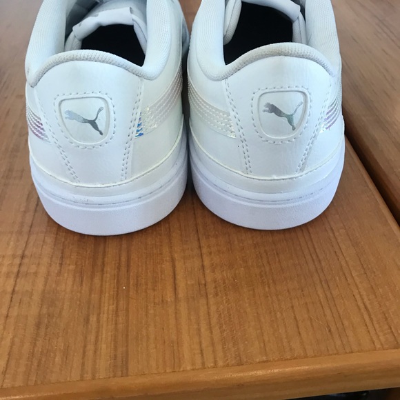 Puma Carina Prismatic Shoes NWOT - Picture 3 of 8